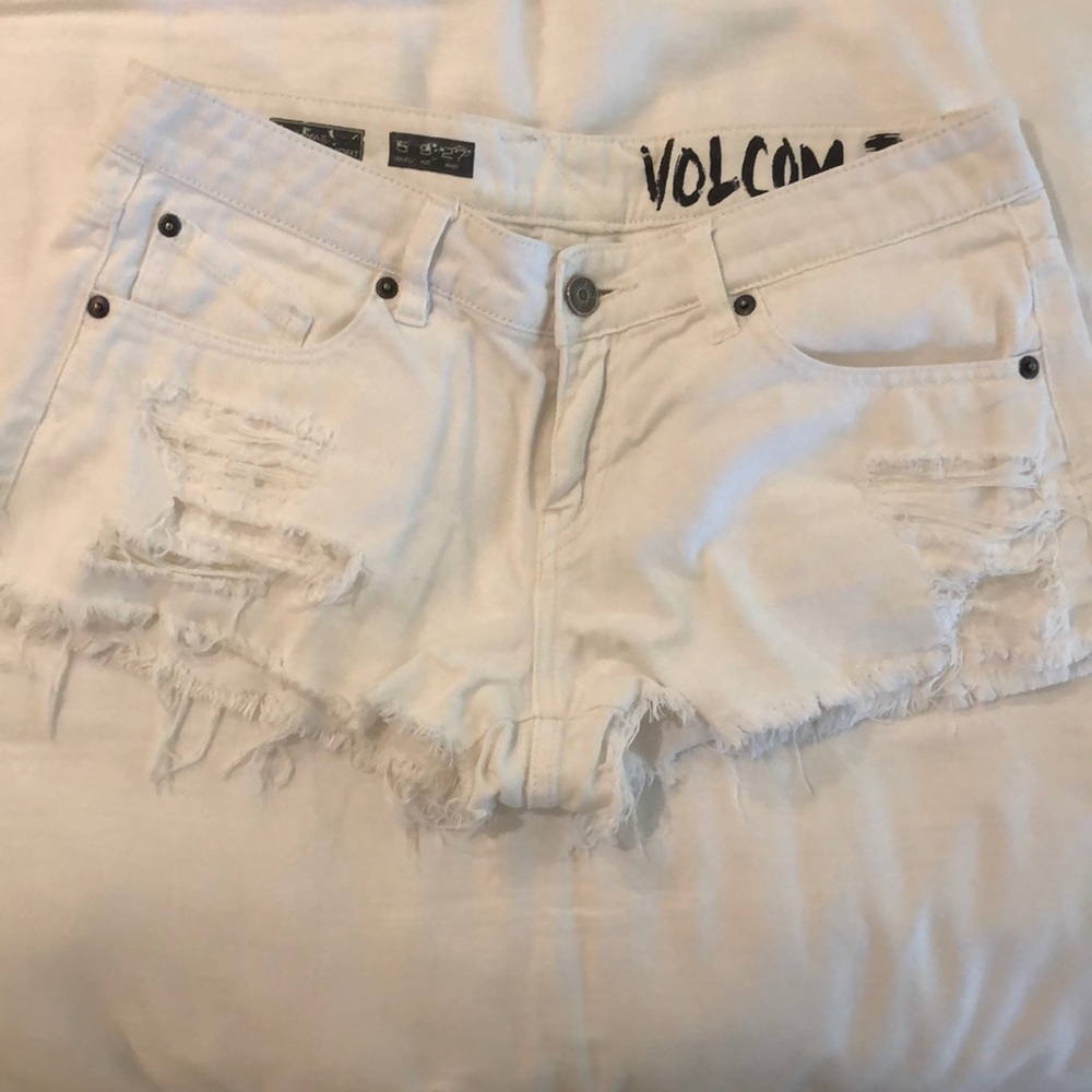 denim distressed jean shorts